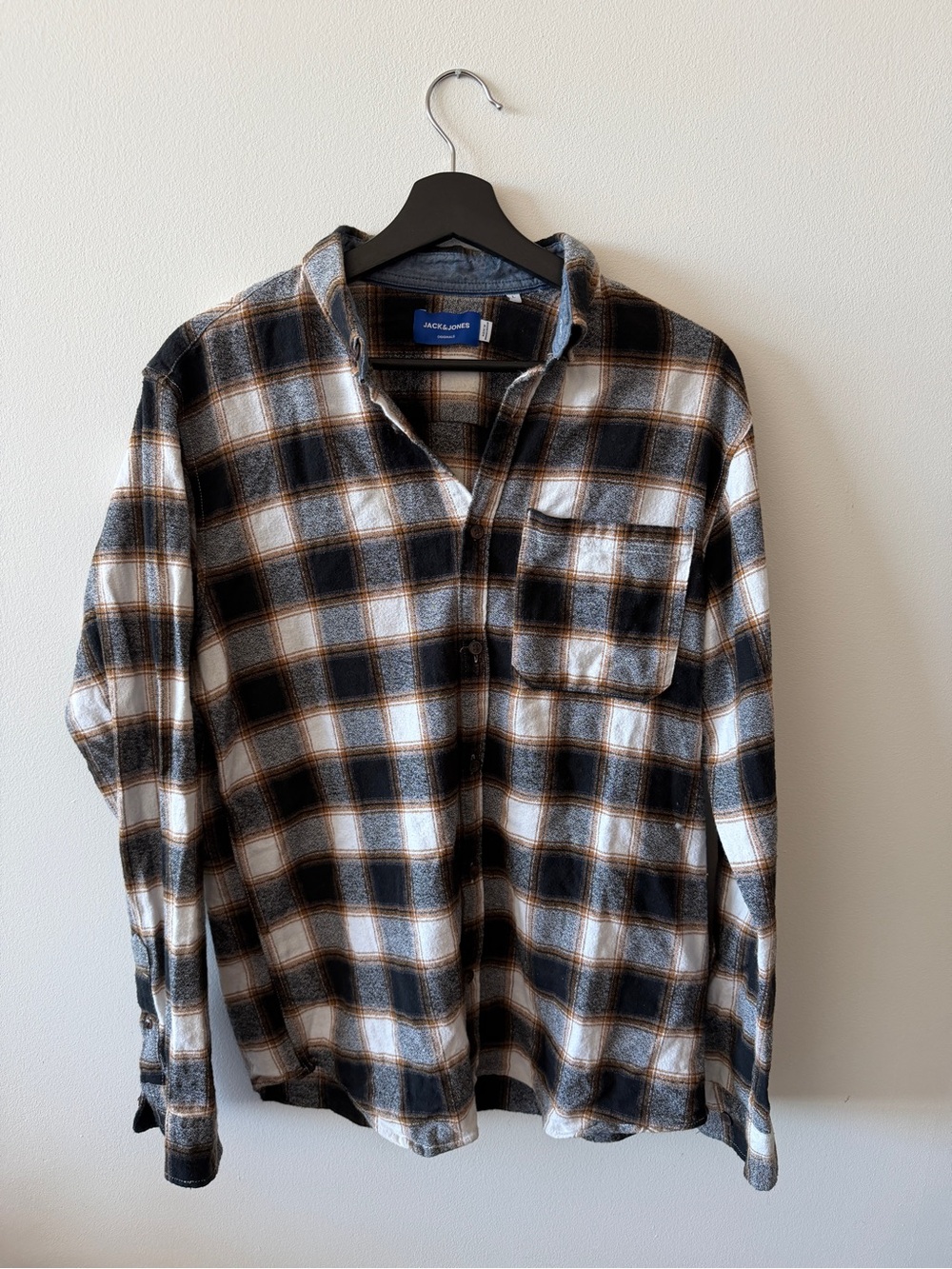 JACK & JONES Men’s Plaid Long-Sleeve Button-Down Shirt – Size L